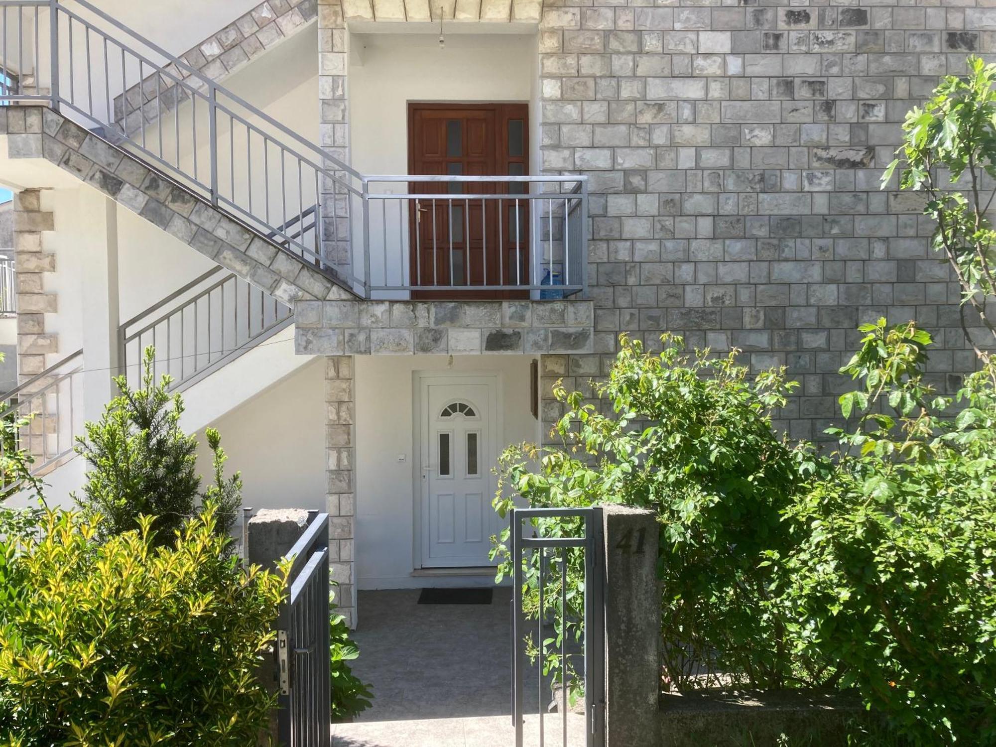 Guest House Konak Kod Danke تريبينيي المظهر الخارجي الصورة